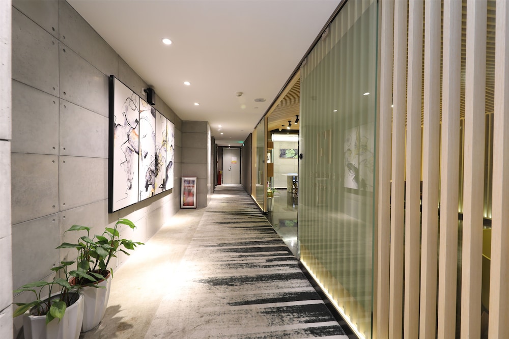 Arrivee Hotel 34/42
