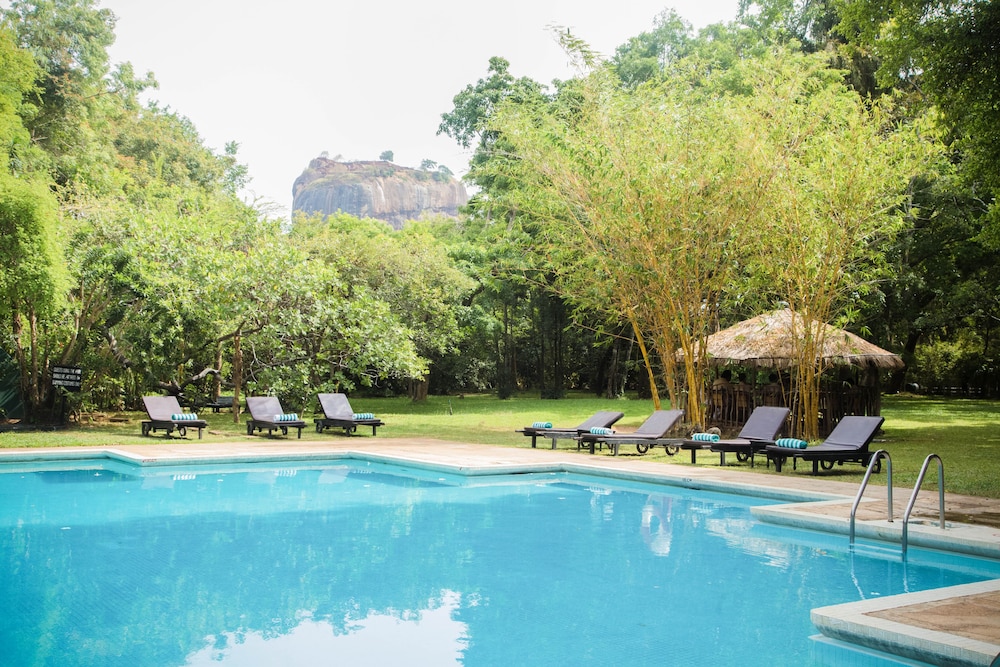 Sigiriya Village 32/59