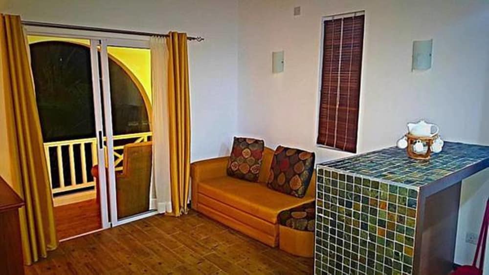 1 BEDROOM, SUPERIOR, APARTMENT, PARTIAL OCEAN VIEW