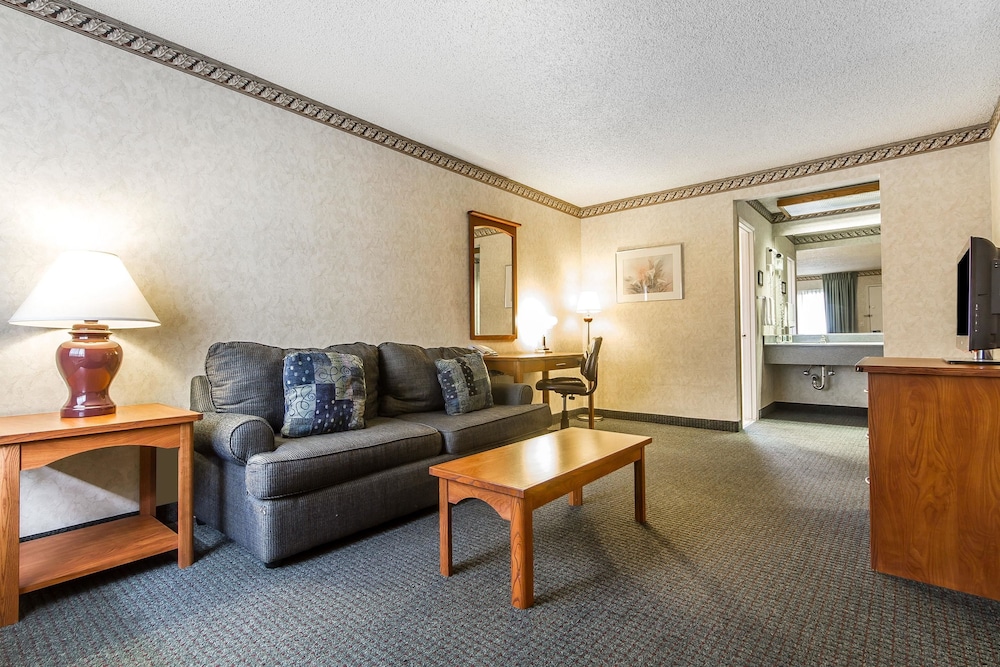Quality Inn And Suites Silicone Valley 29/41