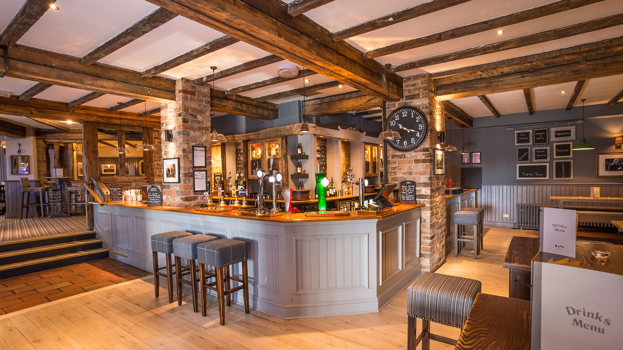 Ravensworth Arms Hotel 28/39
