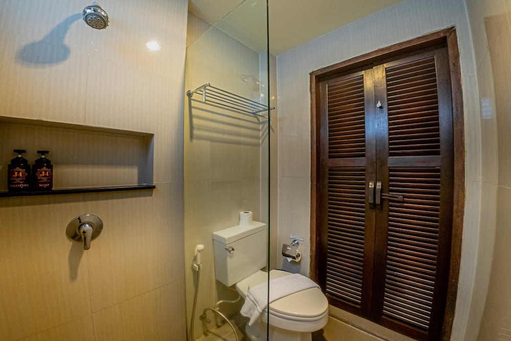 J4 Hotel Samui 50/50