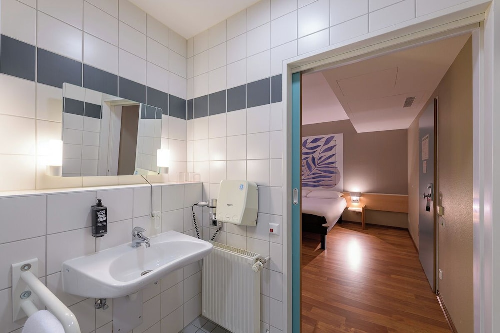 ibis Heilbronn City 64/64