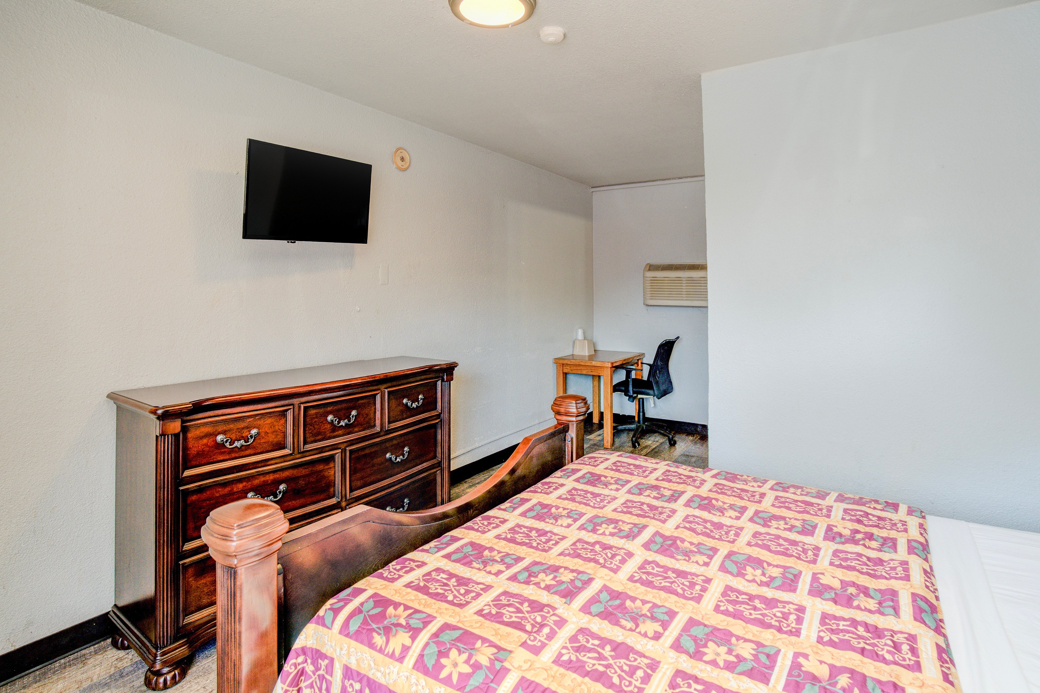 Miami Inn & Suites 37/55