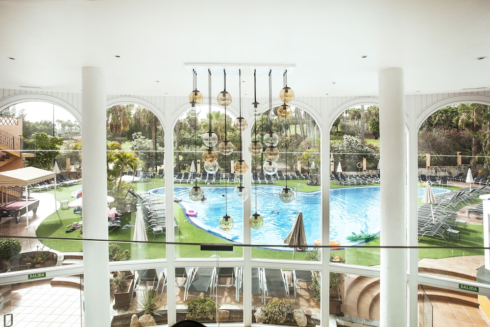 Villa Mandi Golf Resort 34/66