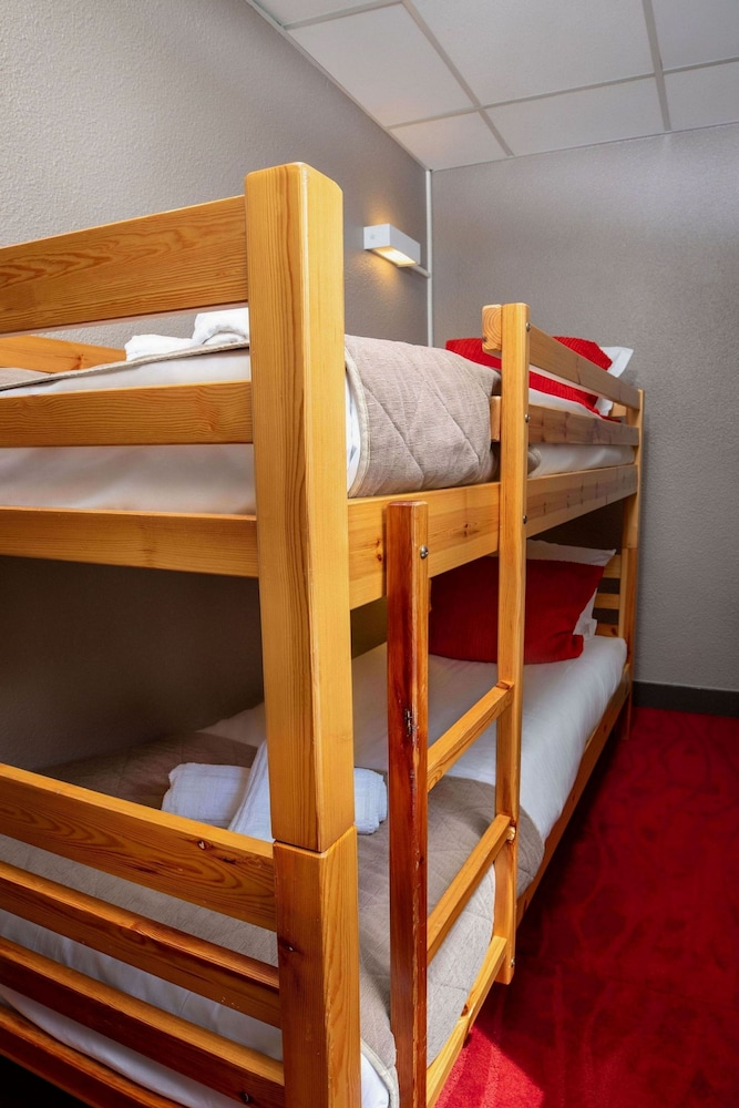 SOWELL HOTELS Le Pas du Loup 58/71