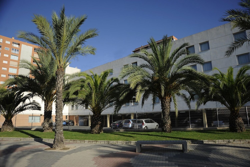 Travelodge Alicante Puerto 76/82