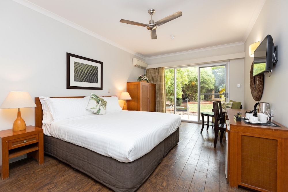 Green, Economy, King Bed, Single Bed, Terrace