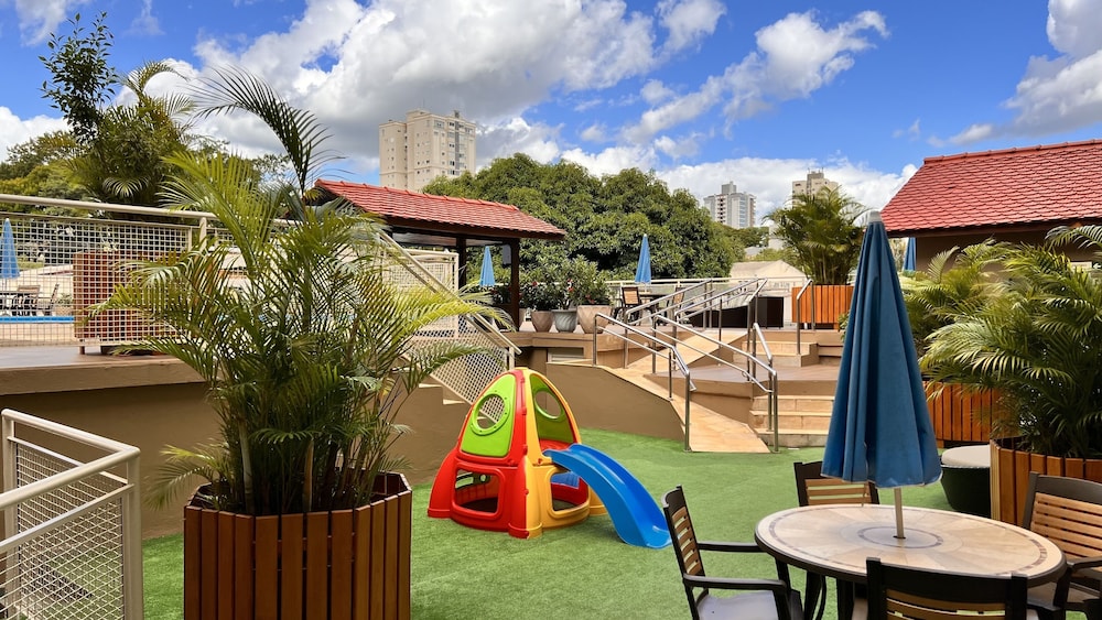 Bella Italia Hotel & Events 39/50
