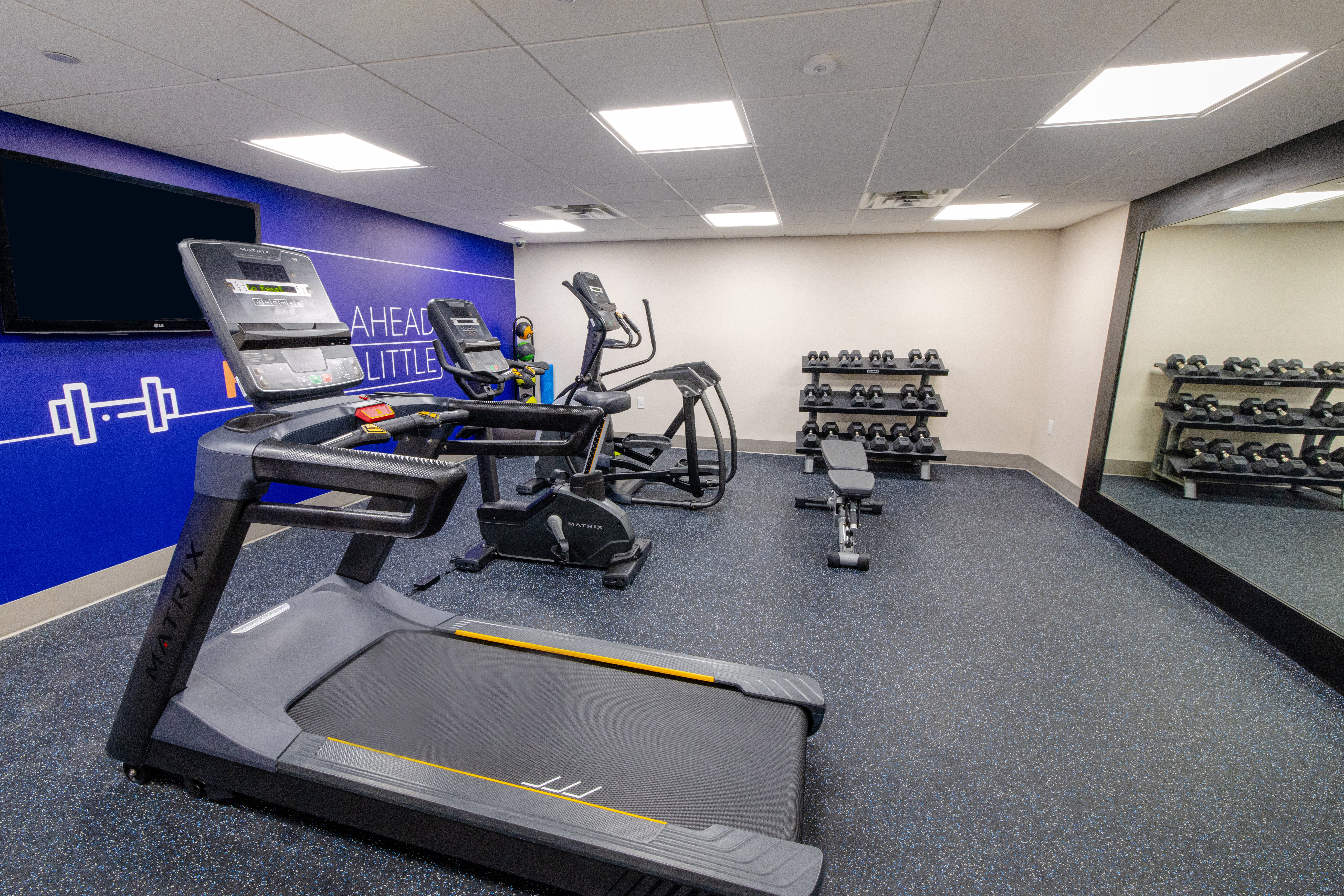 Holiday Inn Express Neptune 46/80