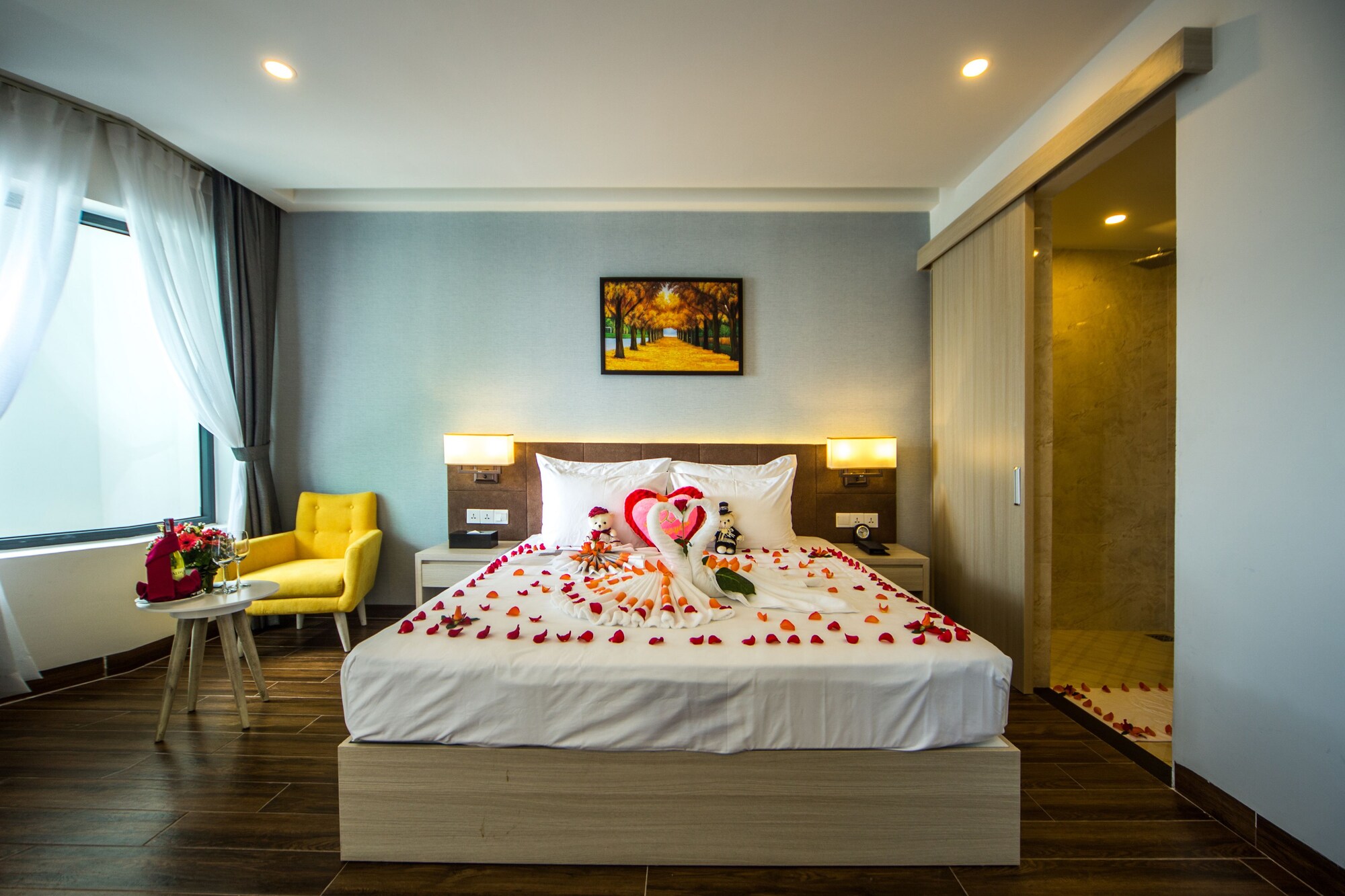 Senior, Queen Bed, Sea View