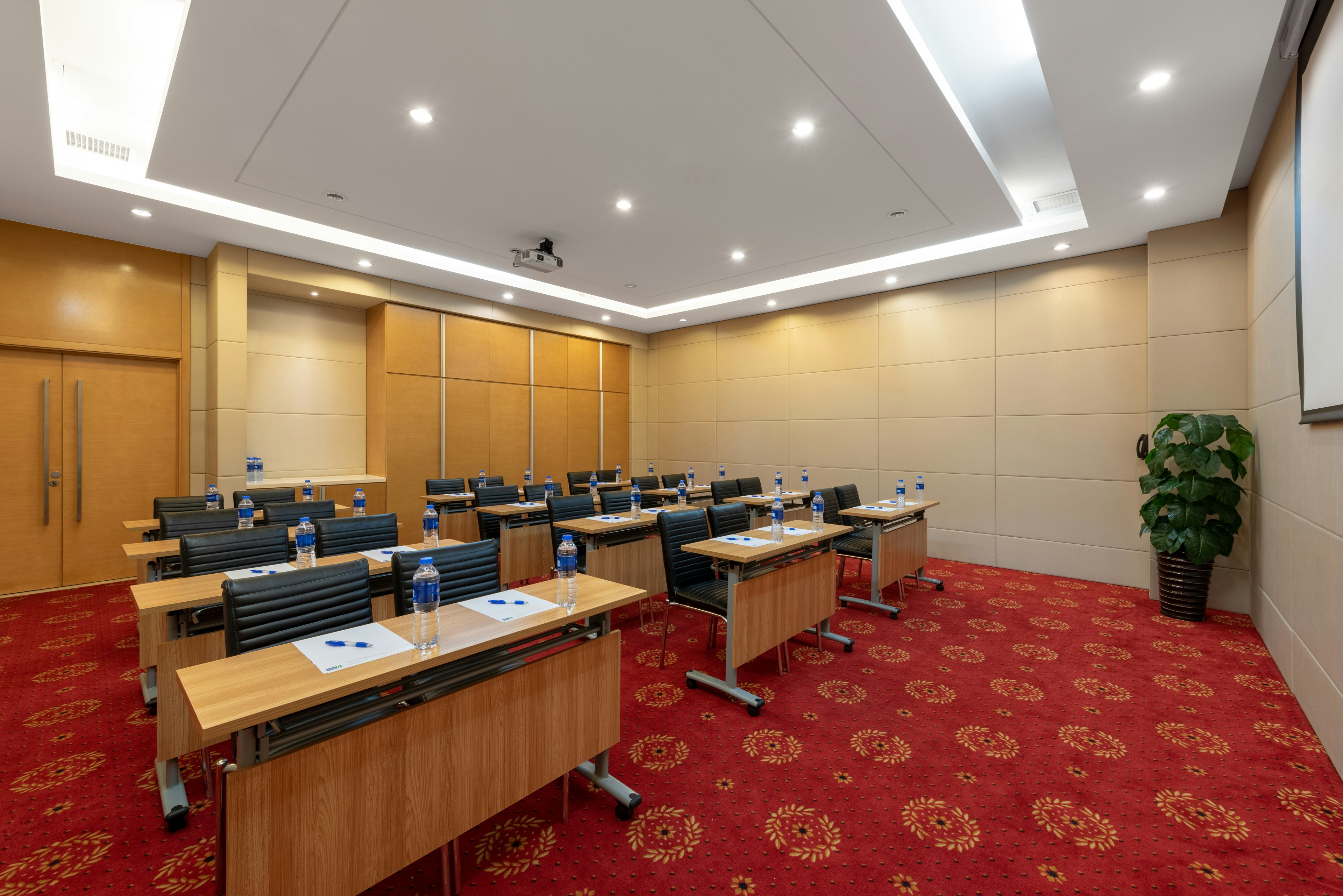 HOLIDAY INN EXPRESS TIANJIN HEPING 14/19