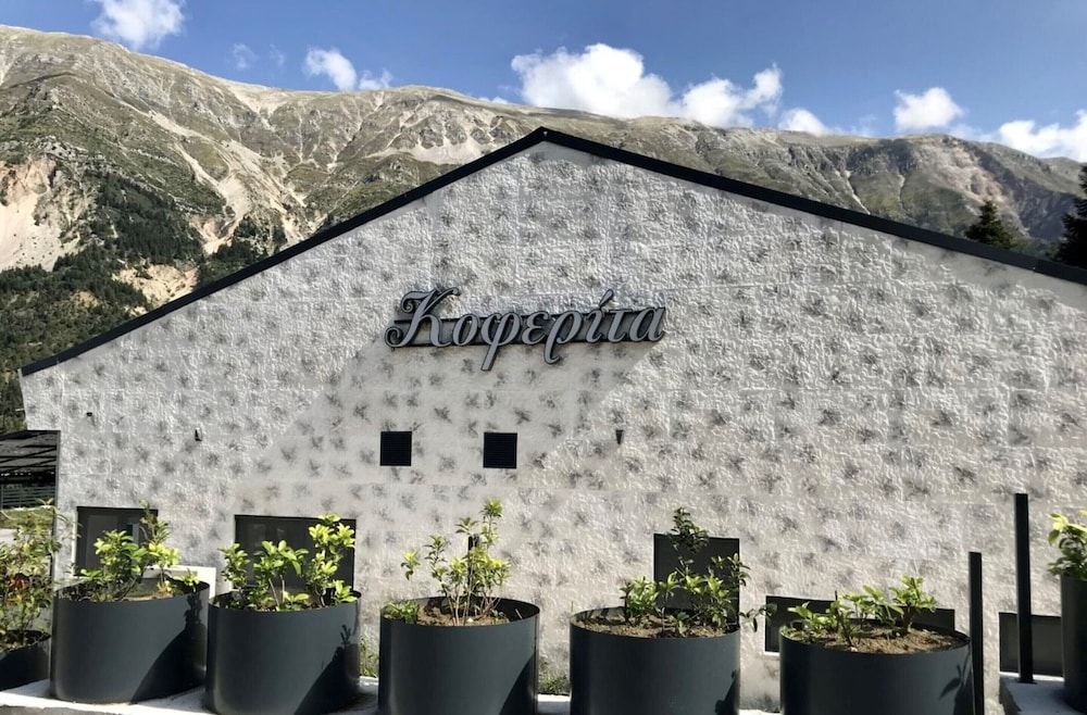 Koferita Hotel 4/58