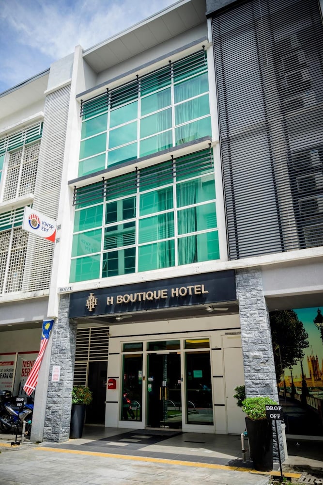 H Boutique Hotel Sri Petaling 1/30