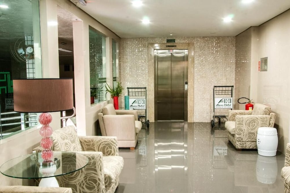 Alves Hotel 36/50
