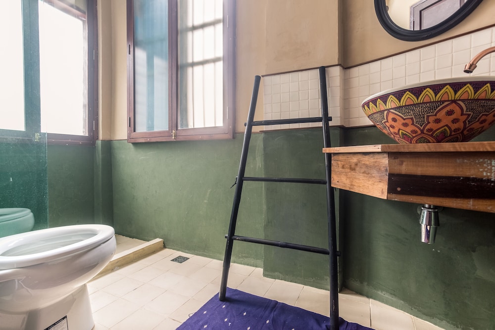 103 - Bed And Brews 30/50