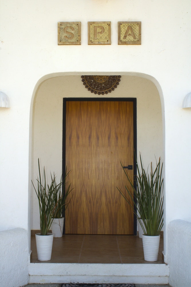Punta Pescadero Paradise 3/30