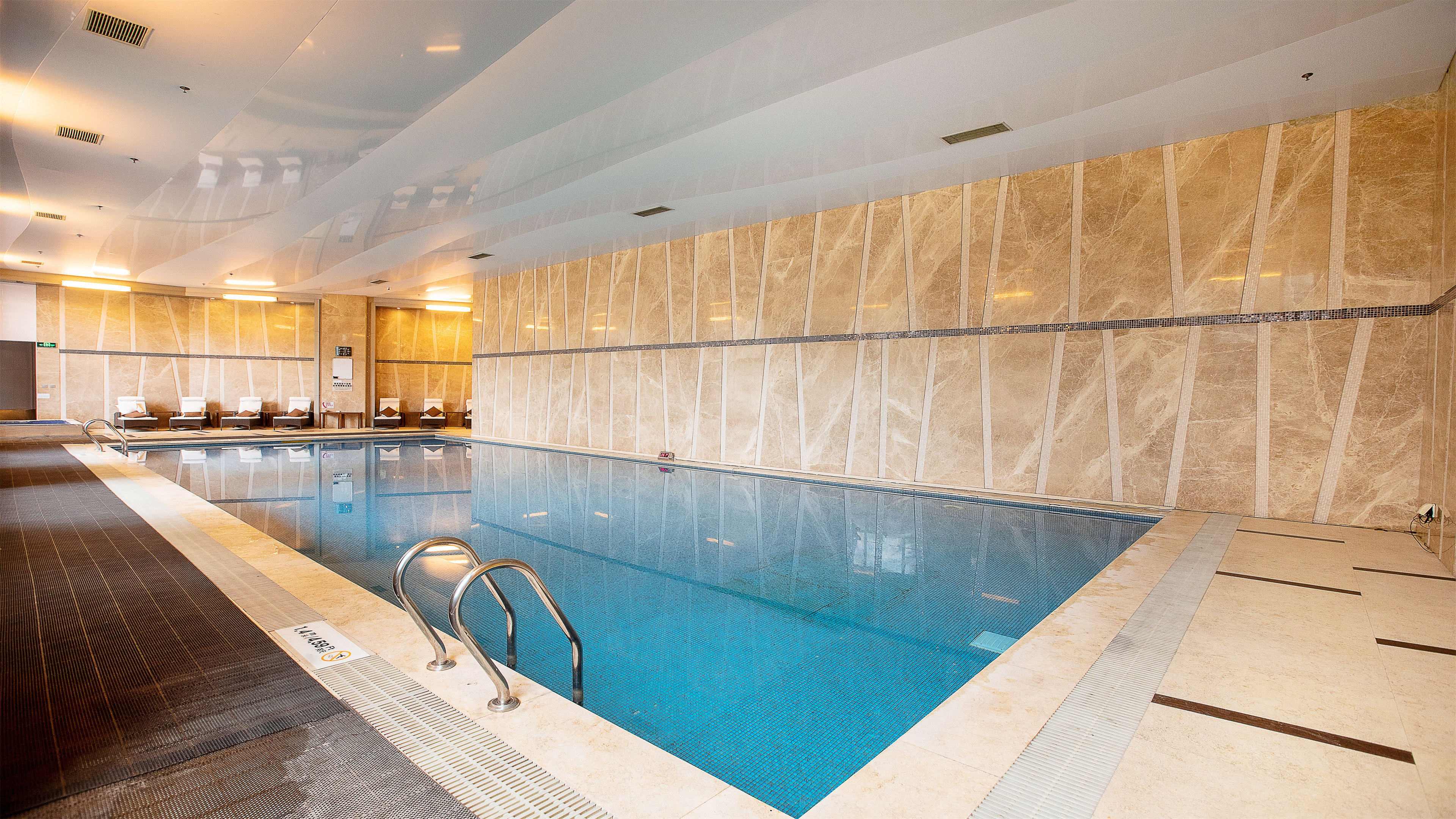 HOLIDAY INN MUDANJIANG 20/50
