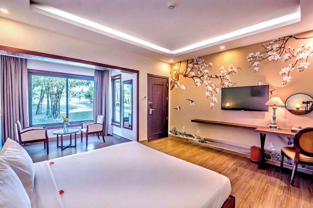 Celina Peninsula Resort 17/43