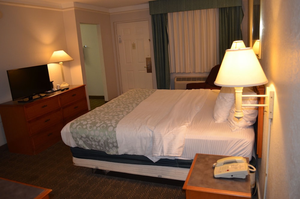 The Grand by Capital O Texarkana I-30 31/50