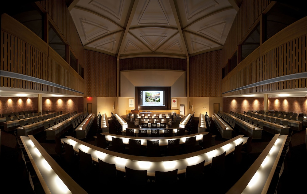 The University of Georgia Center for Continuing Education and Hotel 7/50