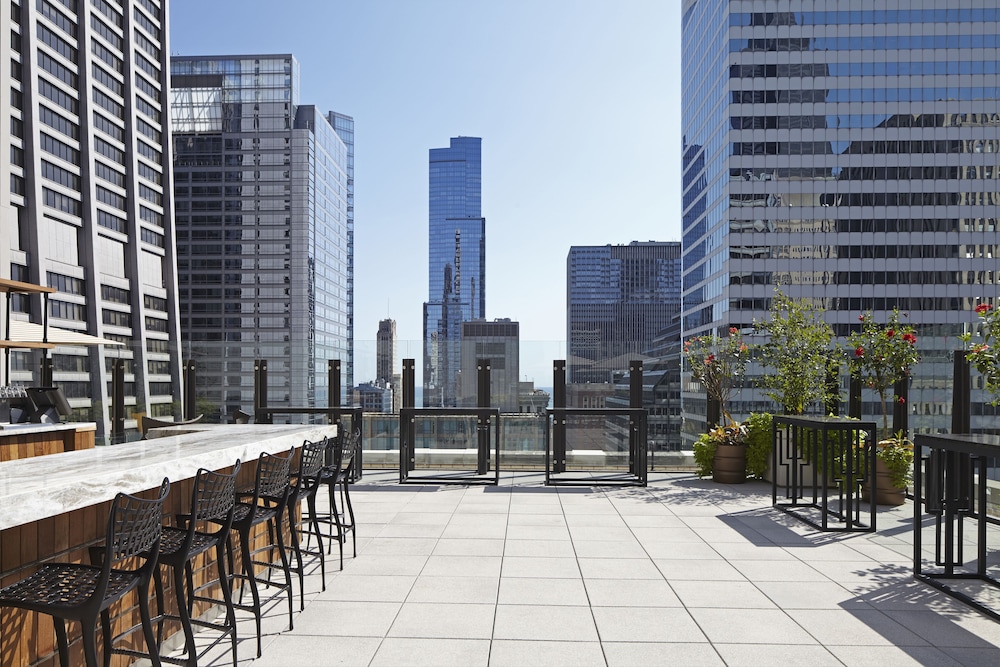 Hyatt Centric The Loop Chicago 73/79