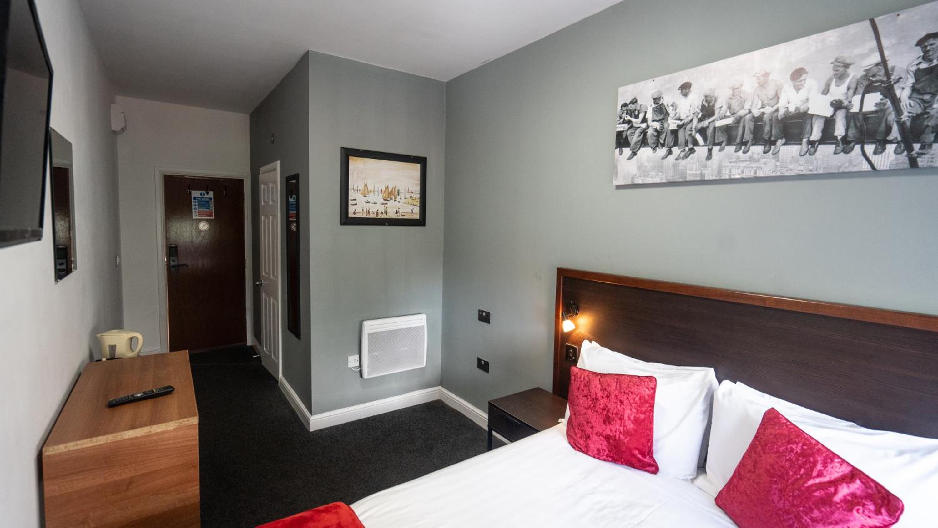 Room, Double Bed