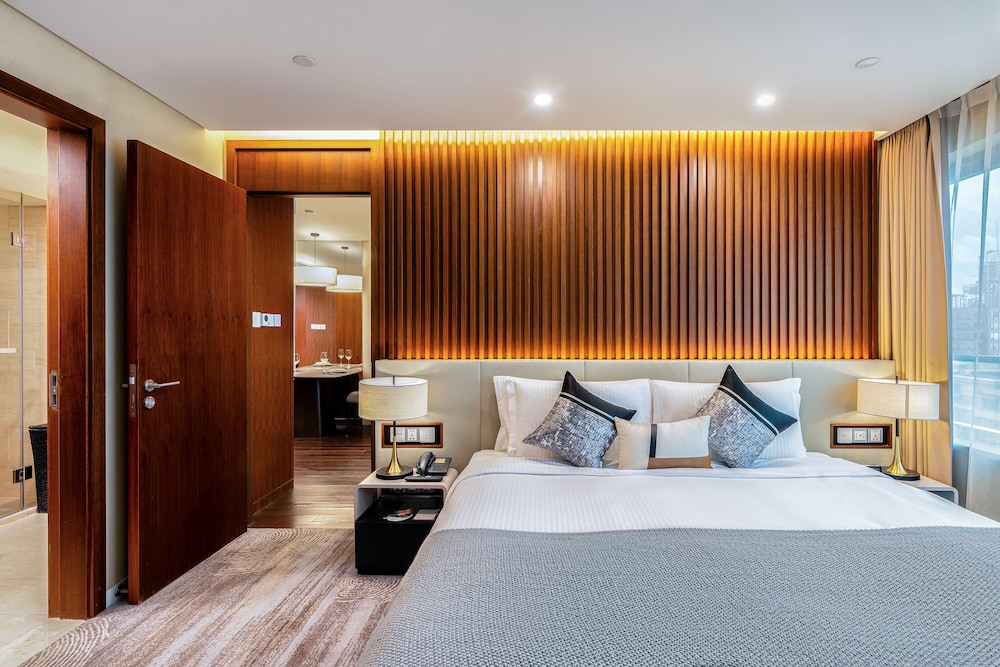 1 Bedroom, Premier, King Bed, with View