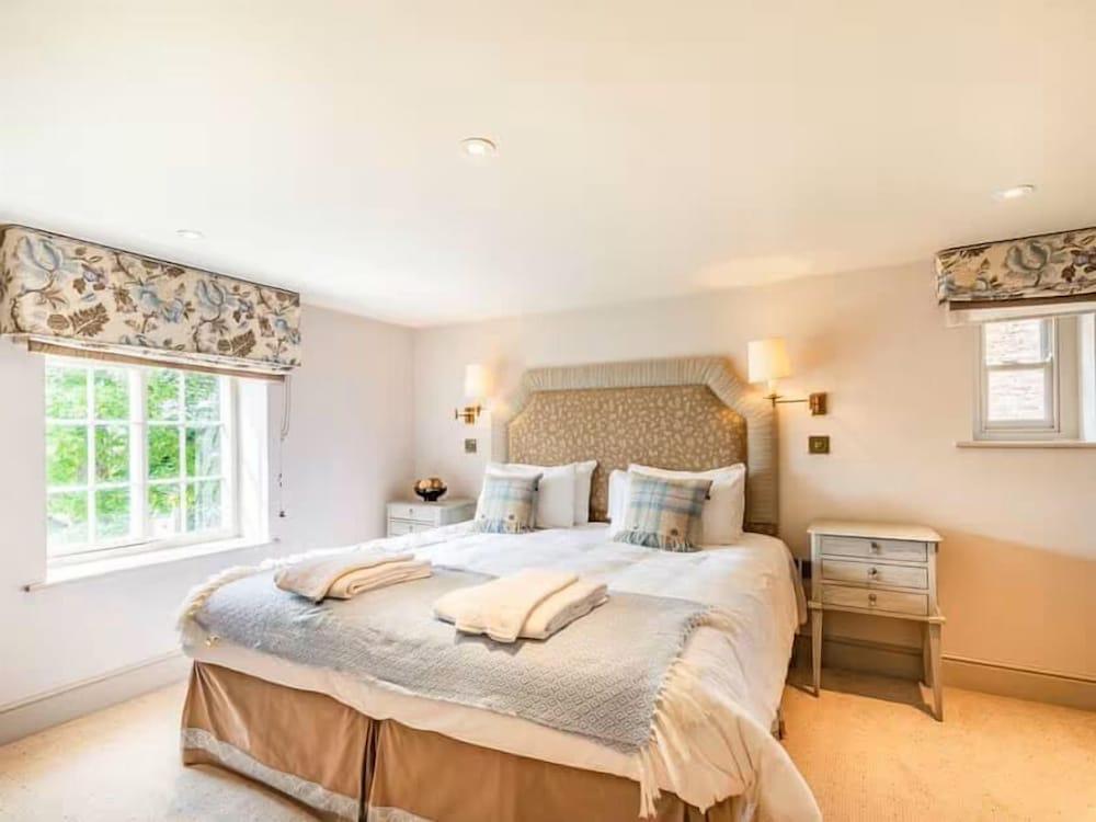 Deluxe, Cottage, 5 King Beds