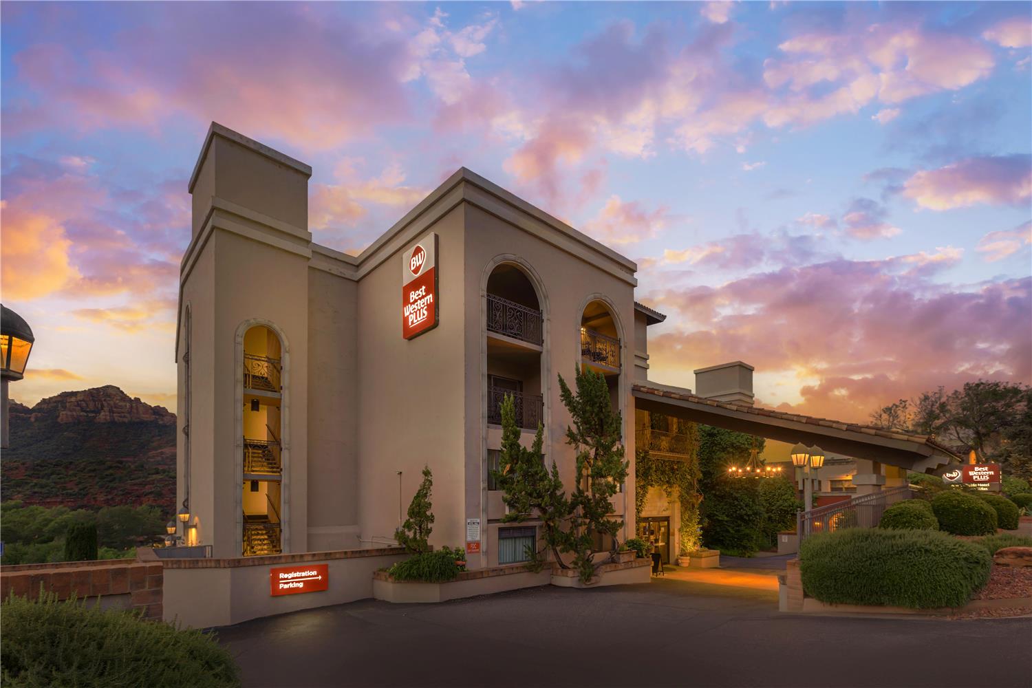 Best Western Plus Arroyo Roble Hotel & Creekside Villas 2/47