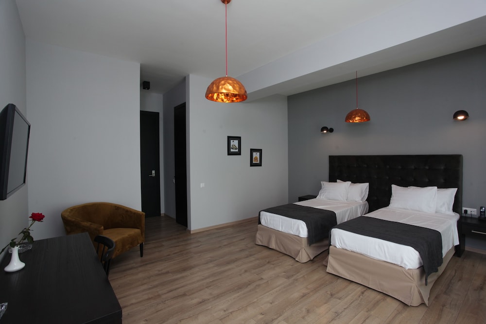 L M Club Hotel, Tbilisi 16/51