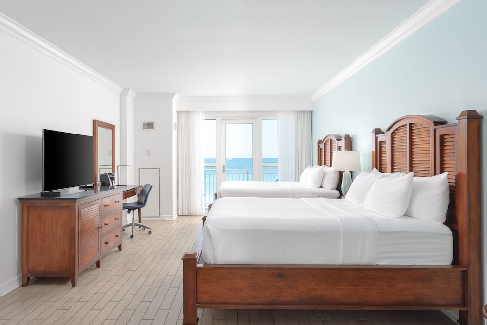 Room, 2 Queen Beds, Gulf Front, Accessible