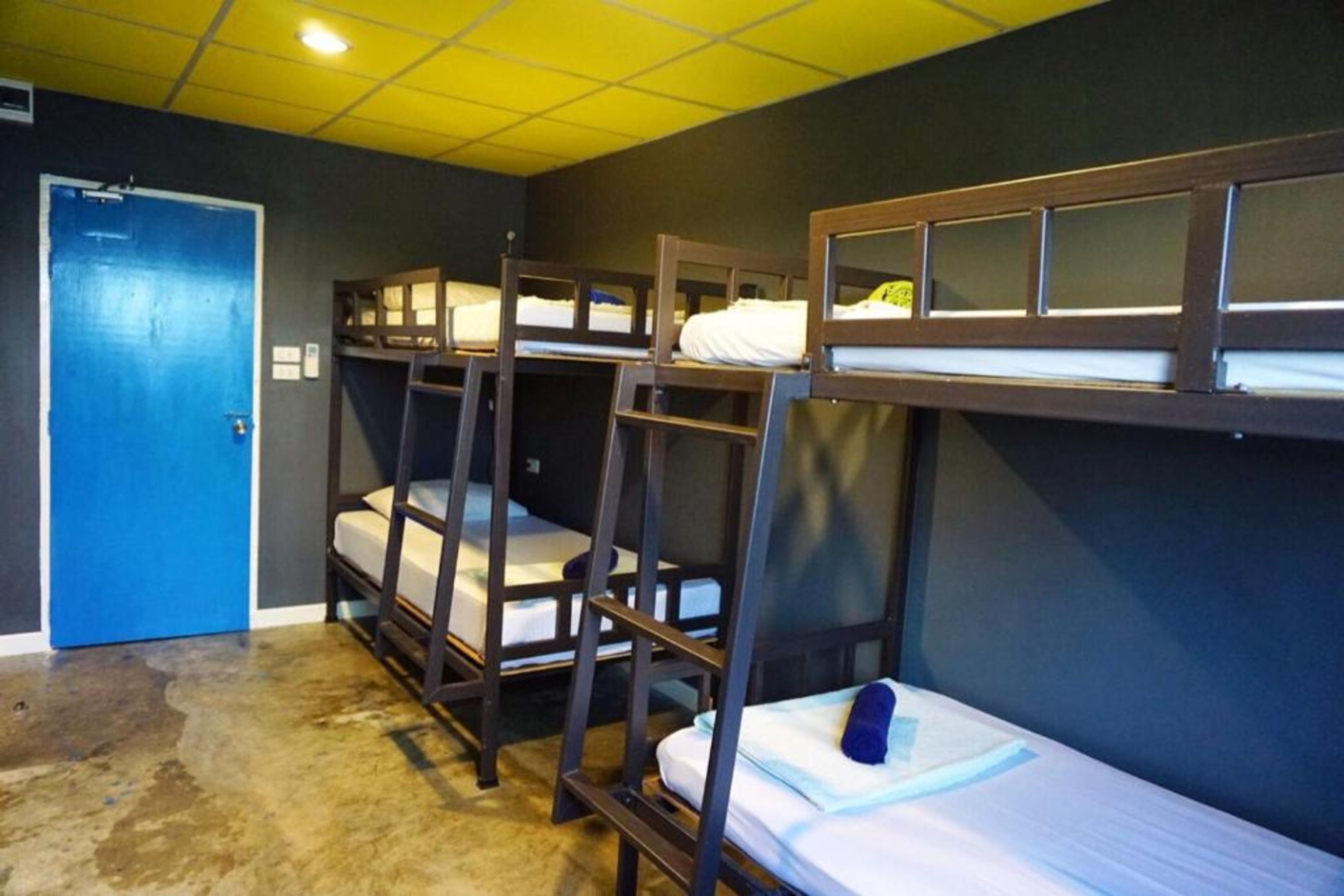 B&B House & Hostel 28/36