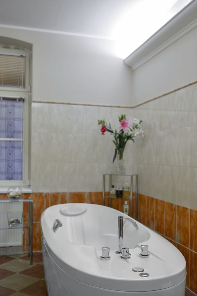 Hotel Residence Romanza 61/62