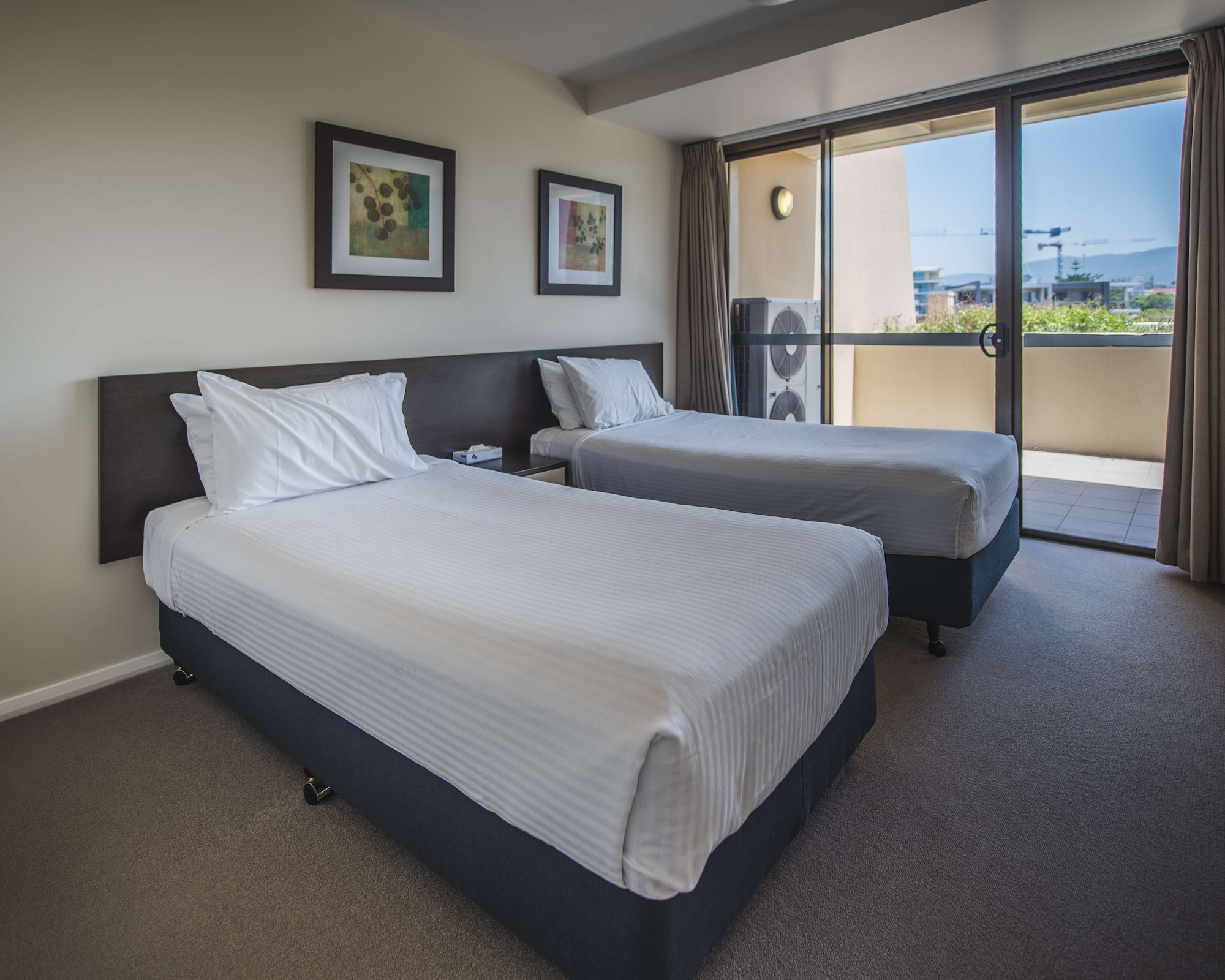 Apartment, King and Twin Beds, Mountain View, Sofa