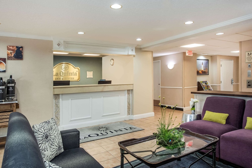 La Quinta Inn & Suites by Wyndham Melbourne Viera 5/56