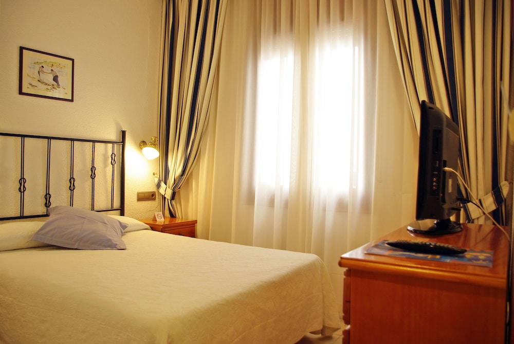 Llafranch Hotel 12/64