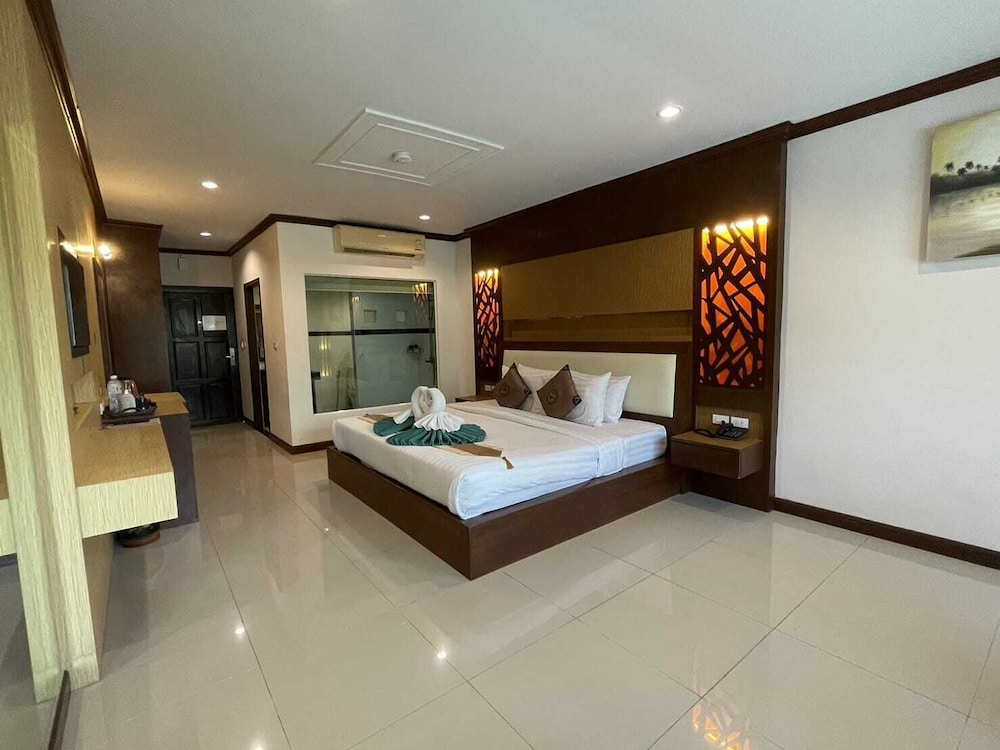 Chivatara Resort And Bangtao Beach Resort Phuket 29/66
