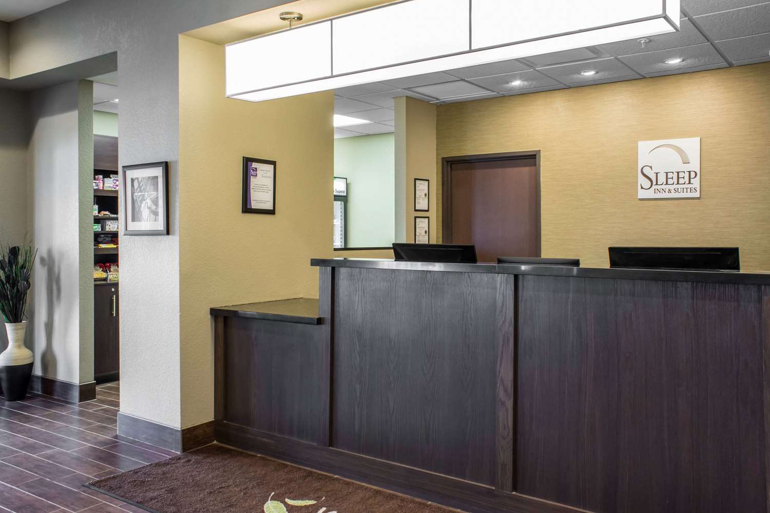 Sleep Inn & Suites Fort Dodge 3/28