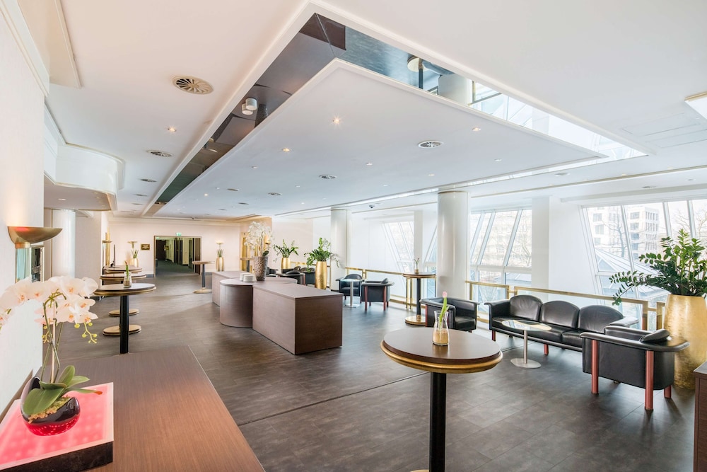 Plaza Hotel Darmstadt 35/46