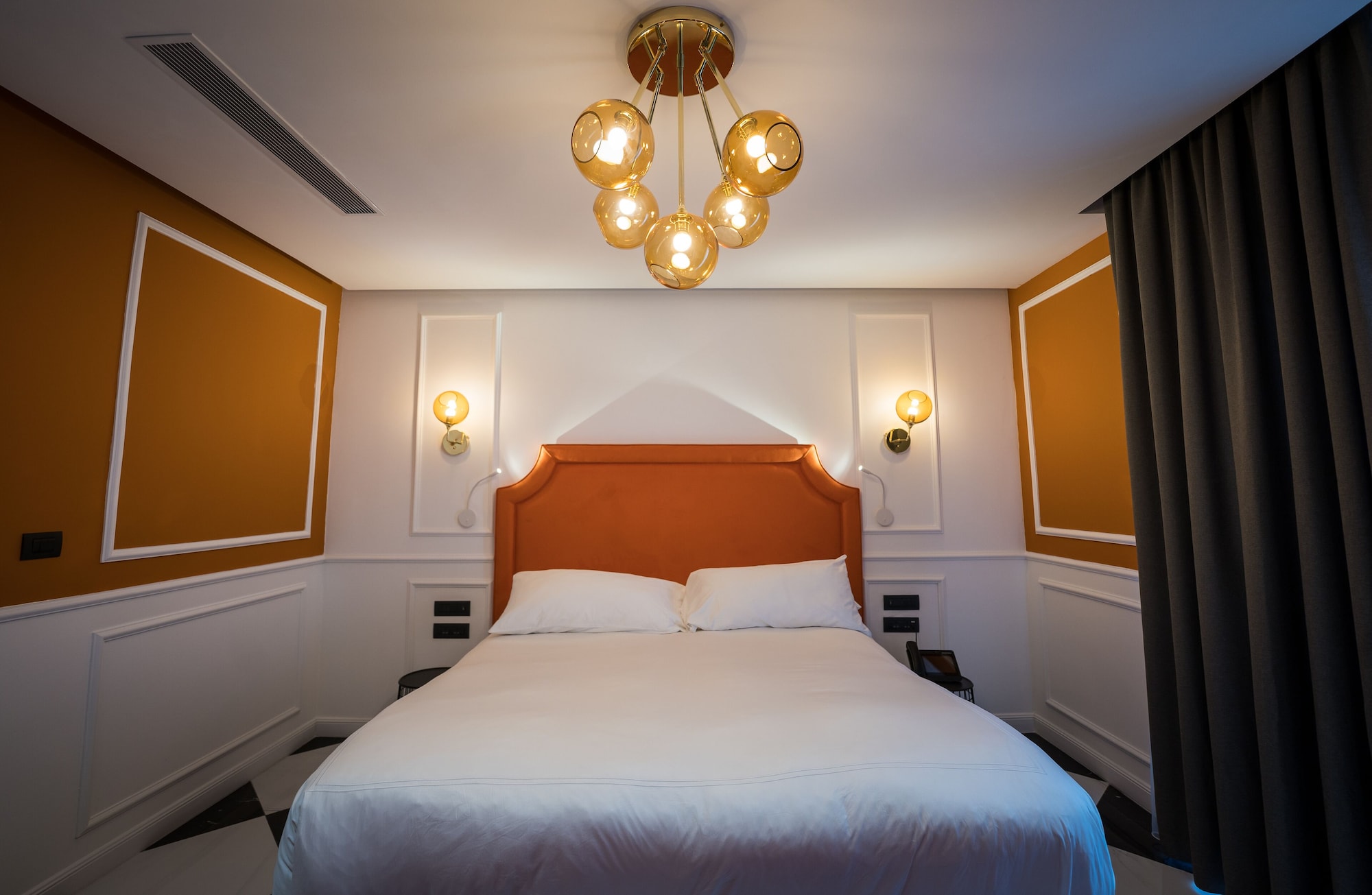 Deluxe, King Bed, Sofa