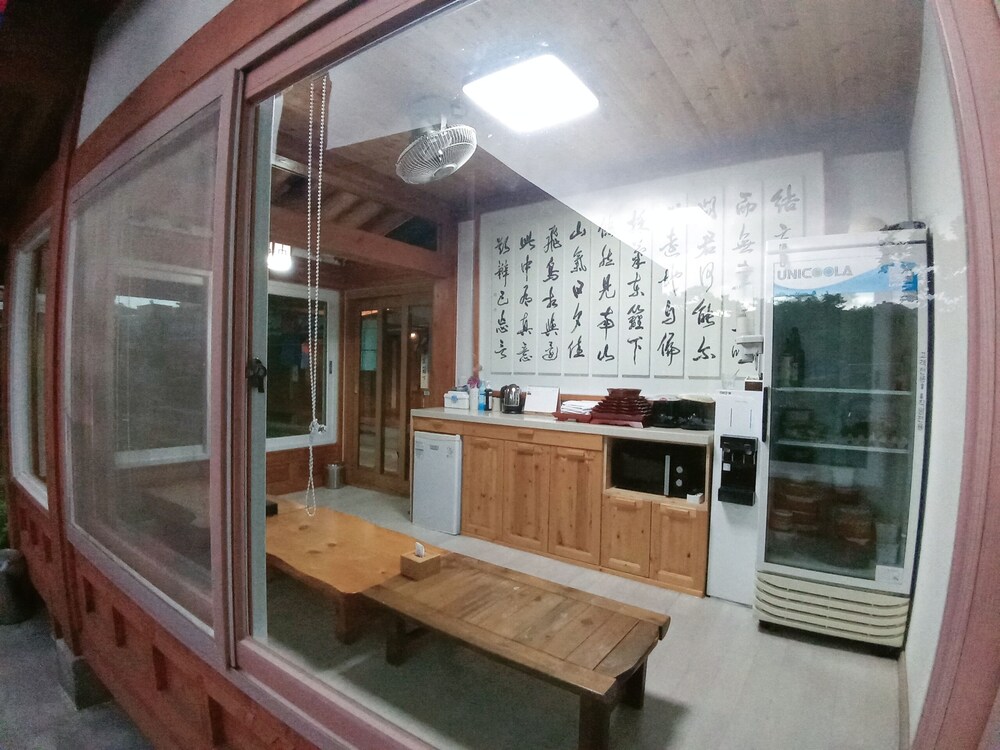 Nabijam Hanok Hotel 7/61