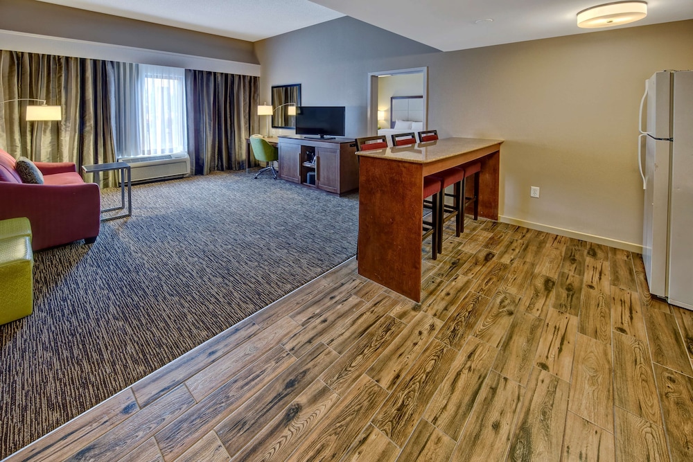 Hampton Inn By Hilton Dunn 31/58
