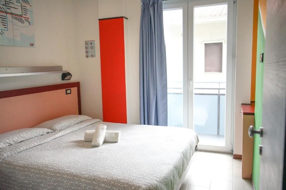Hotel Elba Young People Hotels 4/25