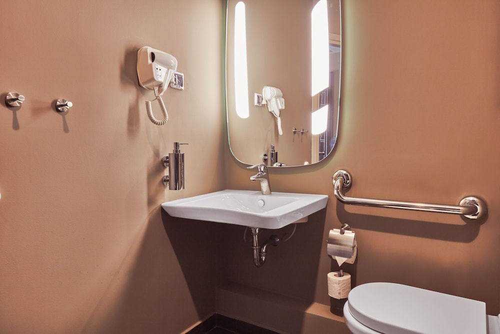 ibis Aktobe Hotel 47/50
