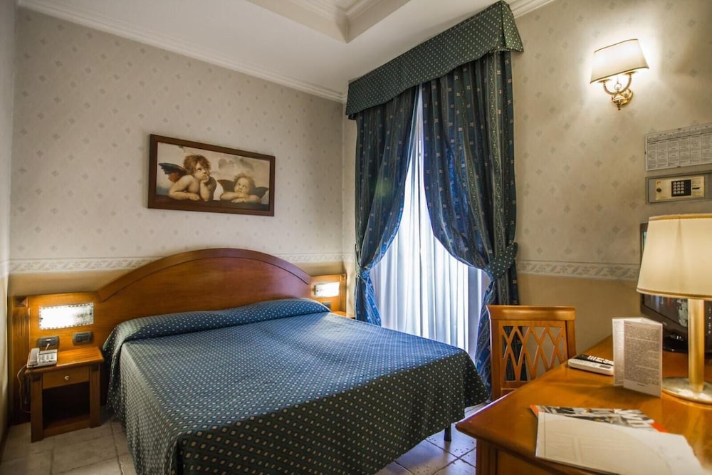 Hotel Verona Rome 18/56