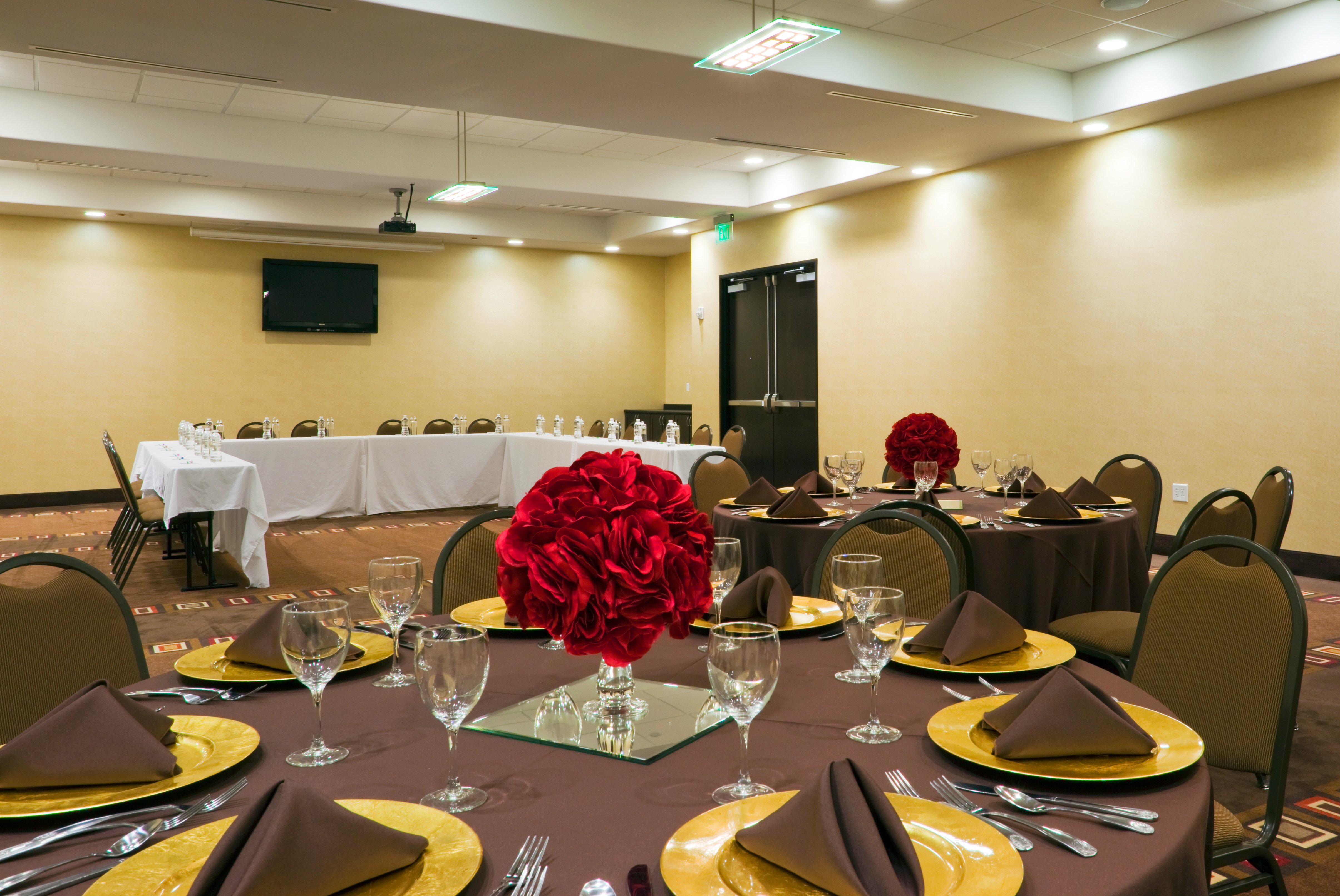 Holiday Inn Temple-Belton 62/69