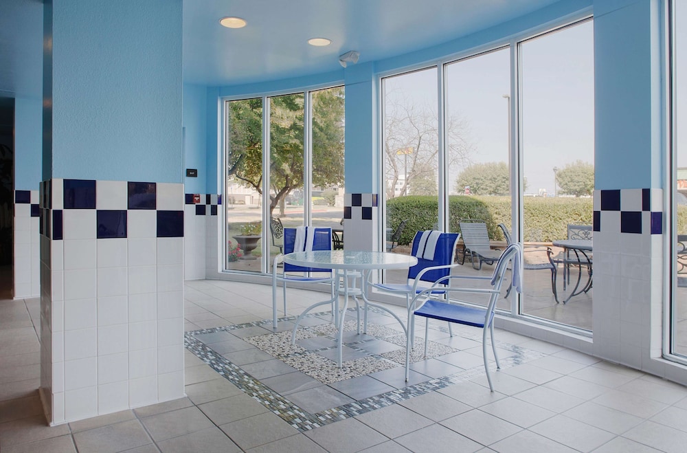Hilton Garden Inn Bentonville Hotel 54/62