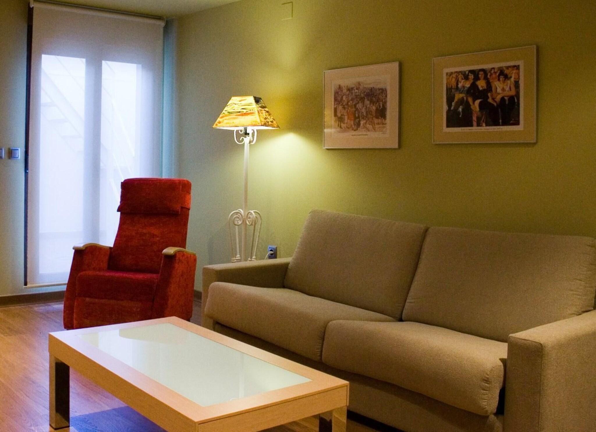 APARTAMENTOS TURISTICOS CAITAS SUITE 6/20