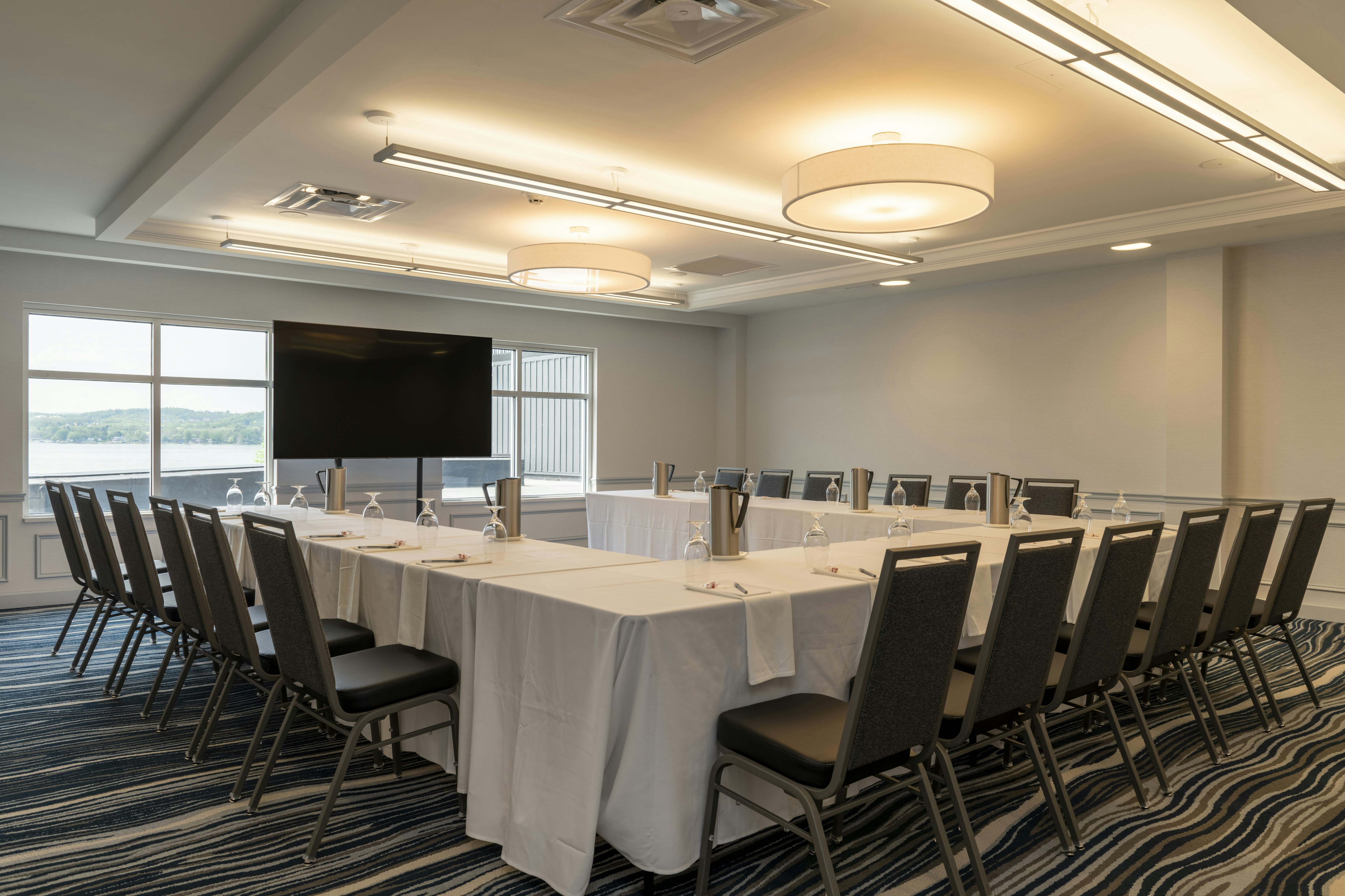Hotel Canandaigua, Tapestry Collection by Hilton 33/52
